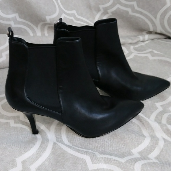 Michael Kors Shoes - Micheal Kors black booties